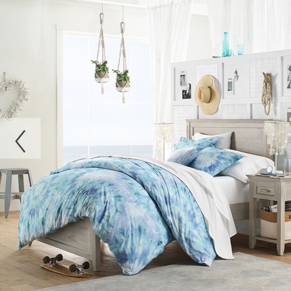 LAST Chance ⏱️ Pottery Barn Tie-Dye Sham - Picture 2 of 13